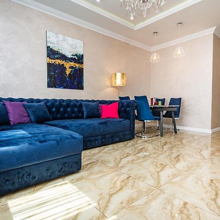 Апартаменти Luxury For Business & Pleasure Royal 3 Київ Екстер'єр фото