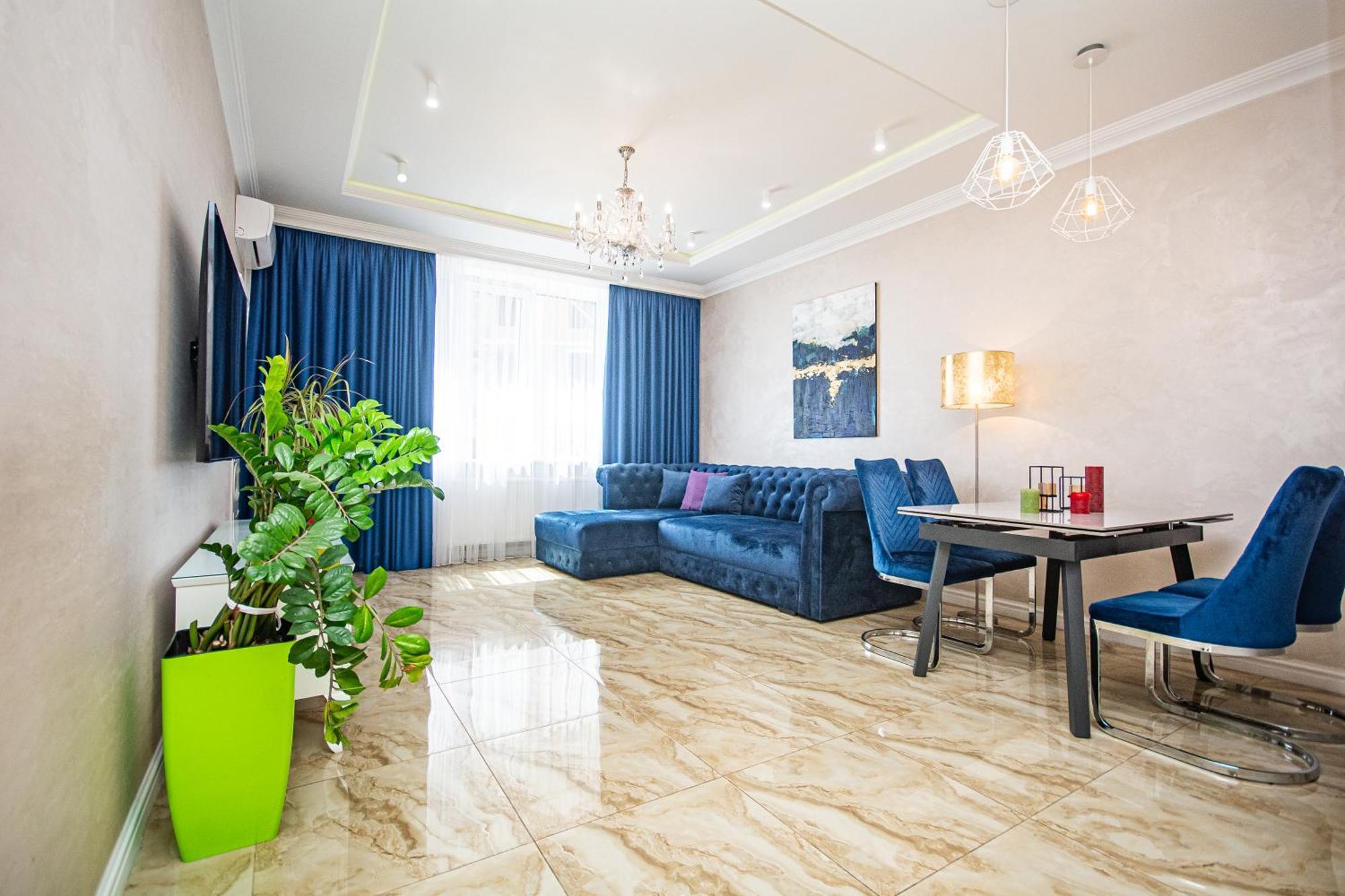 Апартаменти Luxury For Business & Pleasure Royal 3 Київ Екстер'єр фото