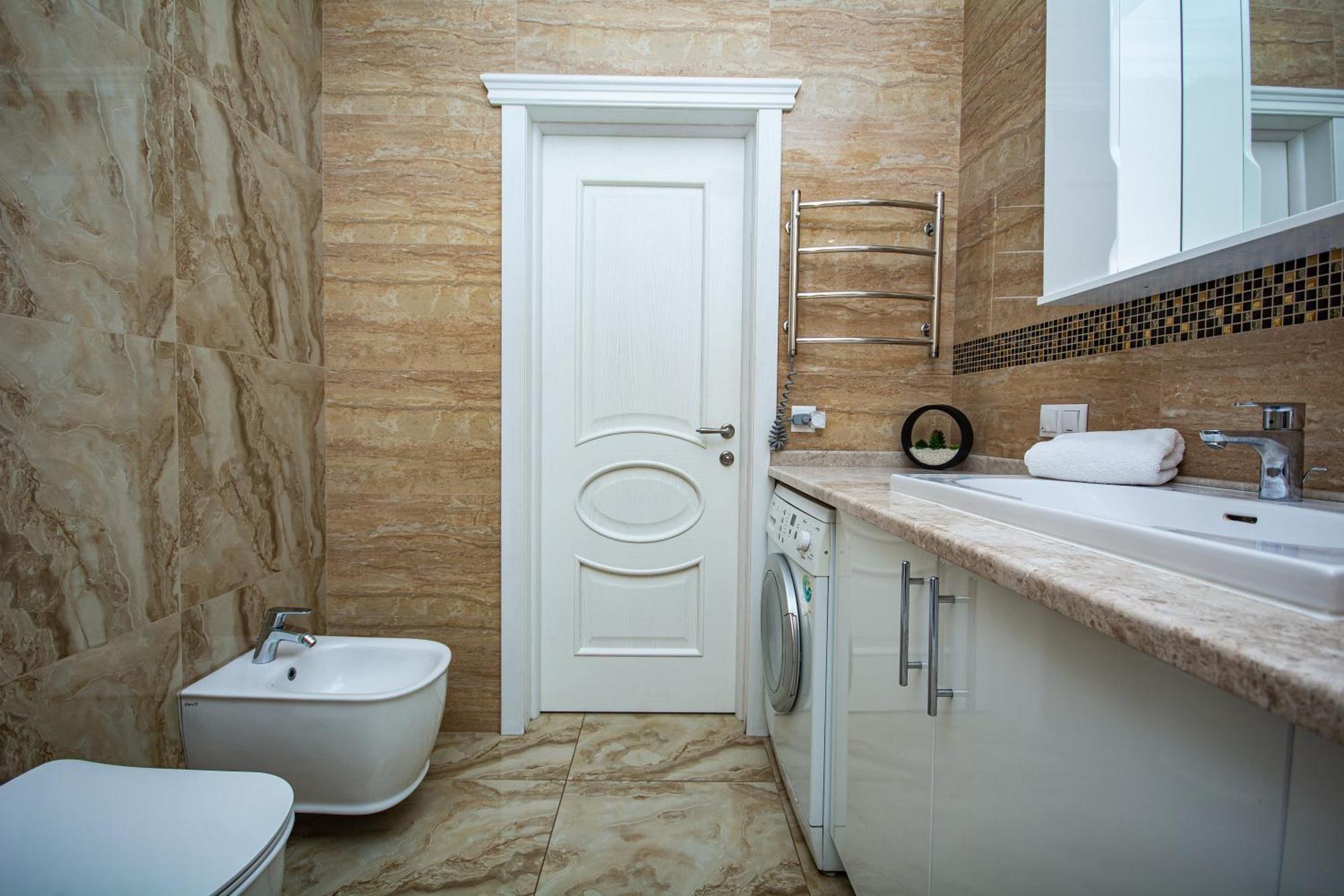Апартаменти Luxury For Business & Pleasure Royal 3 Київ Екстер'єр фото